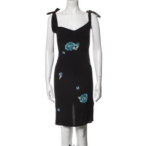 REFORMATION Floral knee length dress size 4 Blue flowers